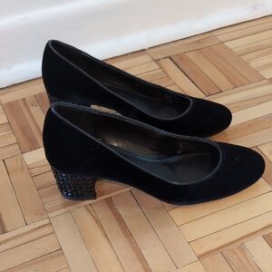 Michael Kors Arabella Black Velvet Block Heel Pumps Size 6M